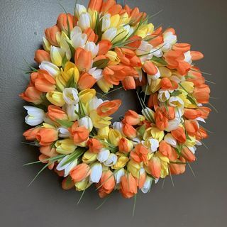 wieniec tulipanów