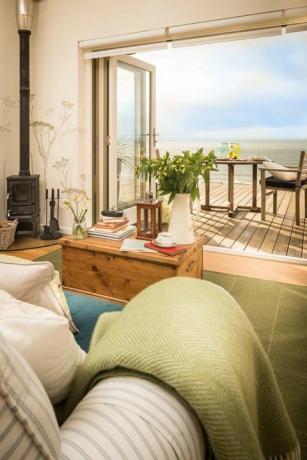 Seaglass - Cornwall - sitting - Unique Home Stays