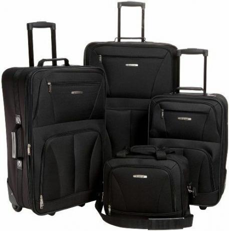 Zestaw walizek Rockland Journey Softside Upright, czarny, 4-częściowy 