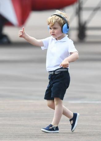 Prince George jedzie helikopterem