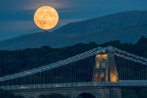 Supermoon w Anglesey, Walia