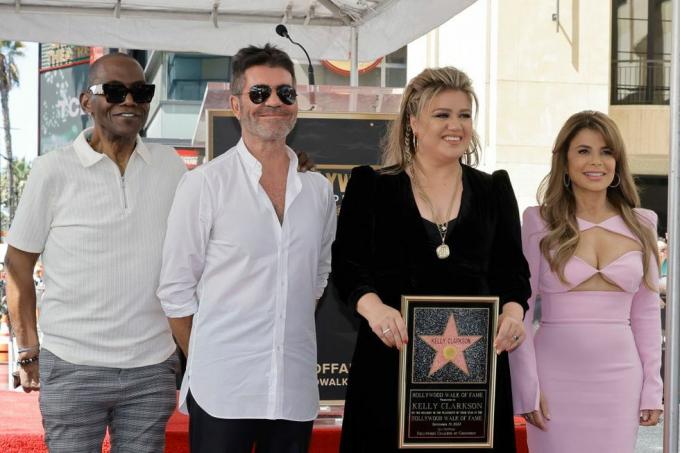 Los Angeles, Kalifornia, 19 września, randy jackson, simon cowell, kelly clarkson i paula abdul odwiedzają hollywood Ceremonia Walk of Fame dla Kelly Clarkson 19 września 2022 r. w Los Angeles, Kalifornia, fot. Kevin Wintergetty obrazy