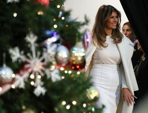 Melania Trump czyta pacjentom w szpitalu dziecięcym DC świąteczną historię