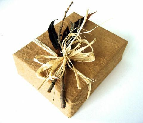 16 pomysłów na pakowanie prezentów na Boże Narodzenie - jak pakować prezenty w papier