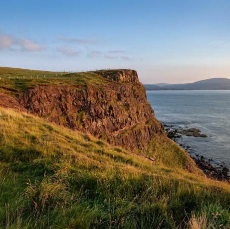 Rathlin to wyspa u wybrzeży hrabstwa Antrim i najbardziej na północ wysunięty punkt Irlandii Północnej