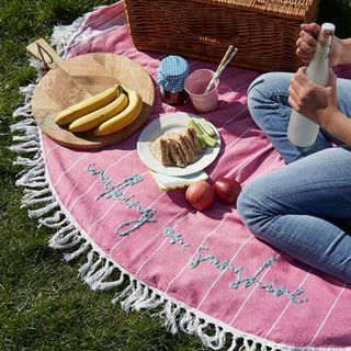 Ręcznie haftowany koc piknikowy